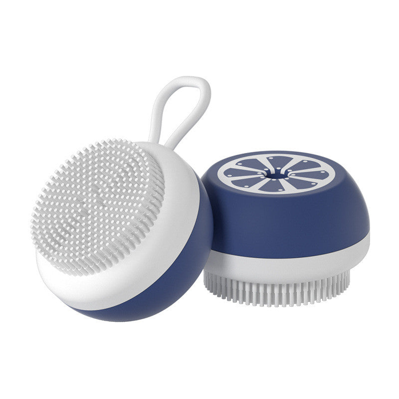 A massage bath brush provides a comfortable bath experience to your furry friends.